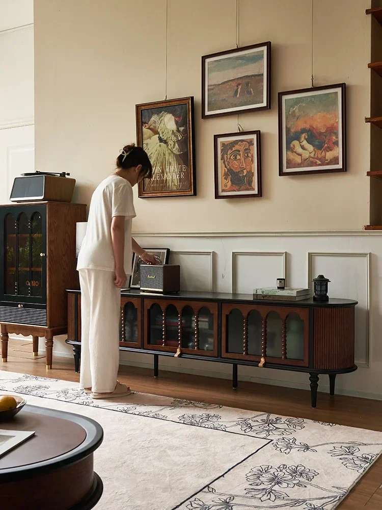 Solid wood TV cabinet living room retro high-end storage locker integrated