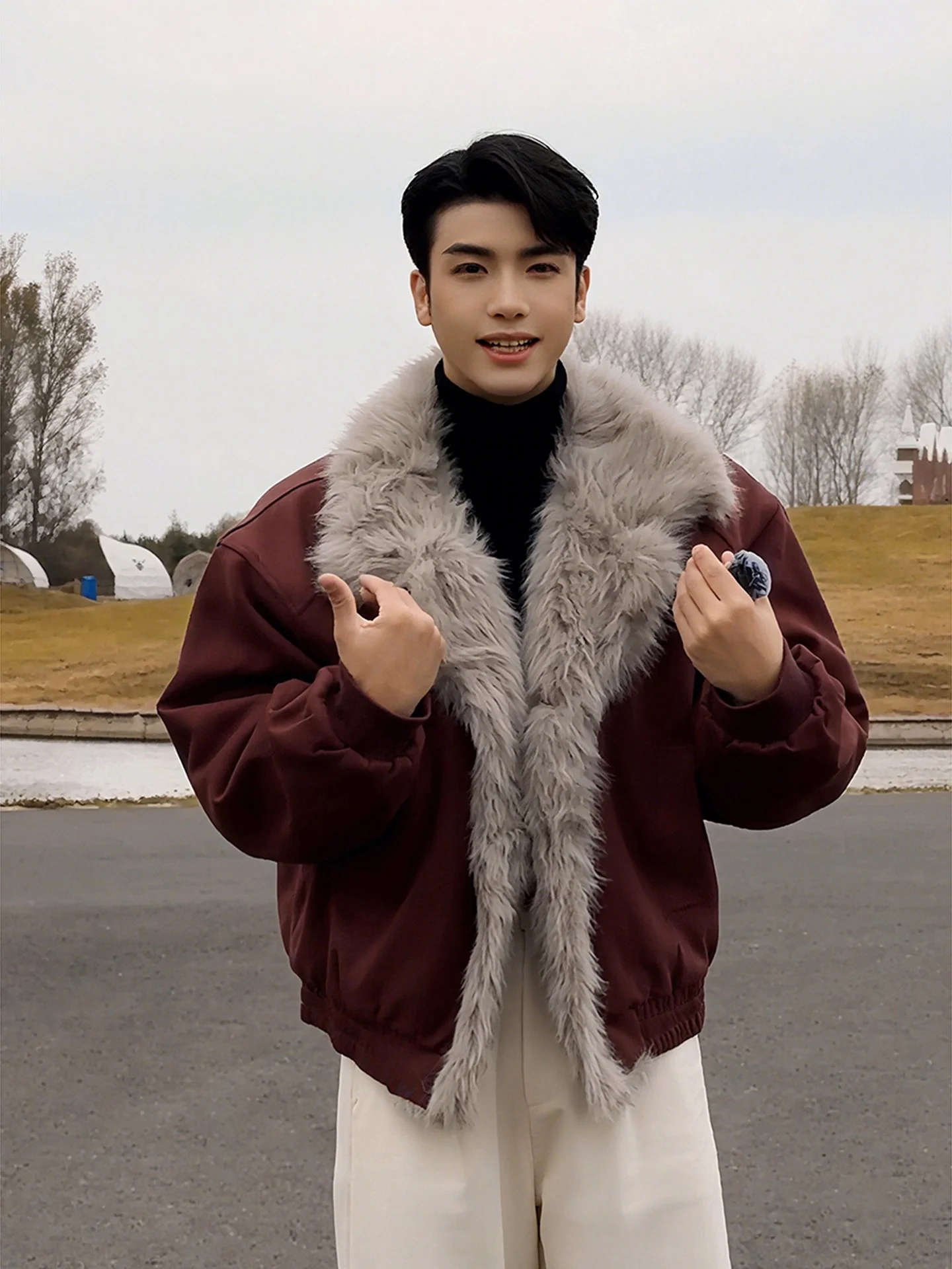 سترات قطنية عصرية للرجال لشتاء 2025 معاطف قطنية جديدة سميكة من الفرو للرجال بأكمام طويلة سترات أنيقة وأنيقة #4