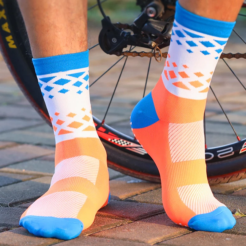 Calcetines de ciclismo para hombre y mujer, medias profesionales de tubo medio, antideslizantes, transpirables, resistentes al desgaste, para deportes al aire libre