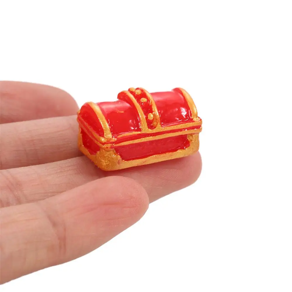 World Miniature Ornament Oceans Decoration Sea Explorer Fish Tank Decor 3D Model Divers Figurine Action Figures Micro Landscape