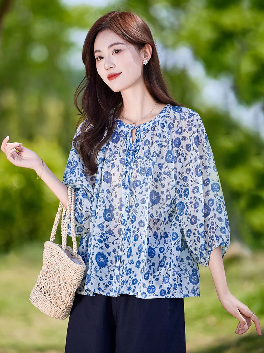 Summer New Women's Printed Loose Shirt Fashionable Seven-Sleeve Belted Slimming Breathable Polyester Casual round Neck Top