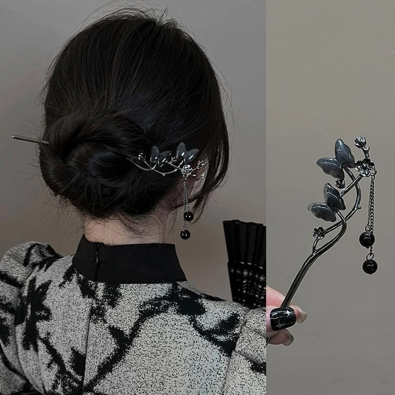 New Chinese Style Butterfly Flower Tassel Hair Stick for Women Vintage Metal Hanfu Chopstick Hair Clips 2024 Hair Accessories