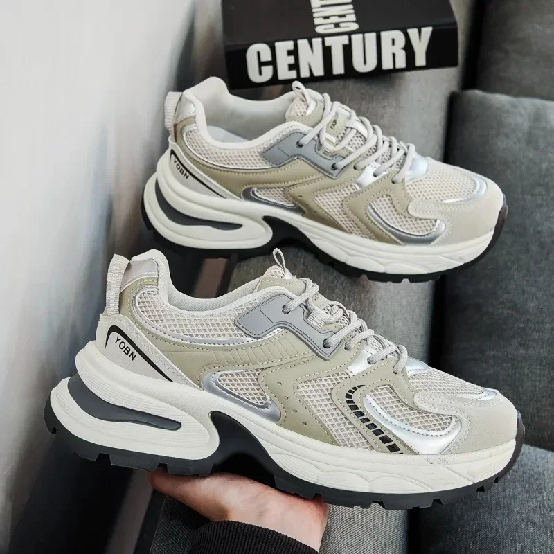 Sepatu Lari Pria Musim Semi 2025 Sepatu Ayah Gaya Korea Olahraga Kasual Pria Sepatu Pria Peninggi Sol Tebal Pelajar