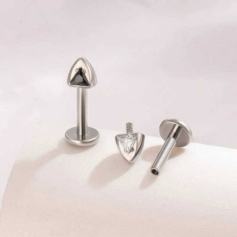 1PC G23 Titanium Piercing Labret Internal Thread Ear Studs Zircon Cat Ears Lip Stud Helix Cartilage Tragus Body Piercing Jewelry