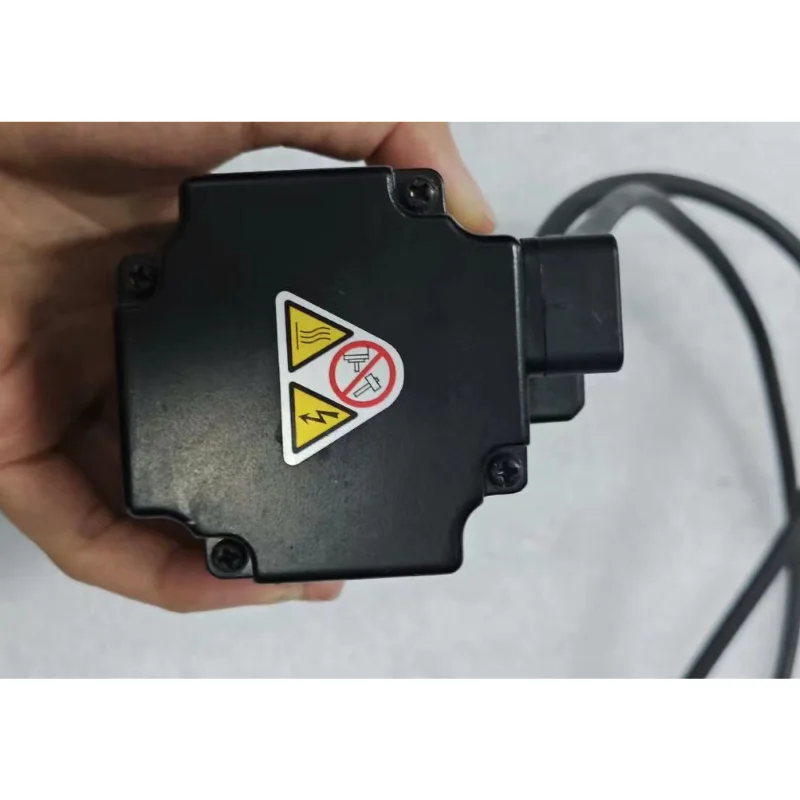 Second hand 400w servo motor SGMJV-04ADA61 functional testing OK and fast delivery