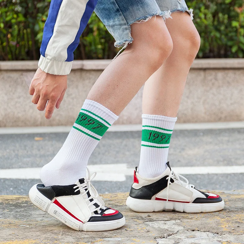 5 Pairs Thick Five Finger Socks Cotton Mid-Tube Elastic Outdoor Cycling Running Street Fashion Skateboard Sport Sock with Toes