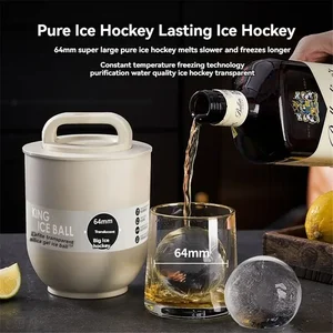 Whisky clair Grande boule de glace sans bulles Plaque à glace de qualité alimentaire Grande boule ronde à glace 6 meilleures machines à glaçons clairs en vente - No 1
