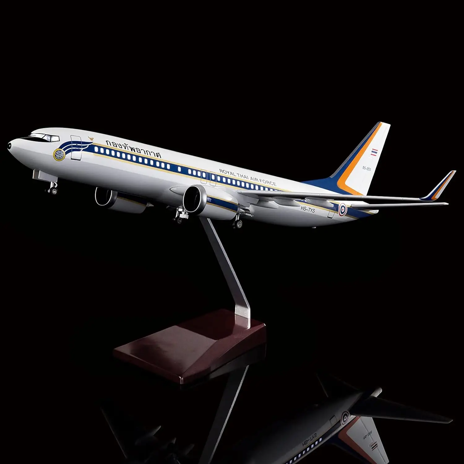 Imagem -04 - Modelo de Avião com Luz Led Avião da Força Aérea da Tailândia B737 Modelo Metálico Aviões Kits Display Avião Fundido Escala 1:130