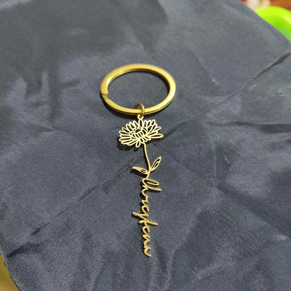 Custom Name keychain With Twelve Birth Flowers Stainless Steel Jewelry 2022 Birthday Gift For Women Personalise key chain Name