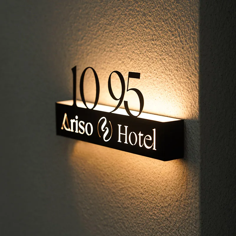 

Customizable Hotel Room LED Luminous House Lamp Luxury Electronic Door Sign for Guest Rooms Car & Bag Access