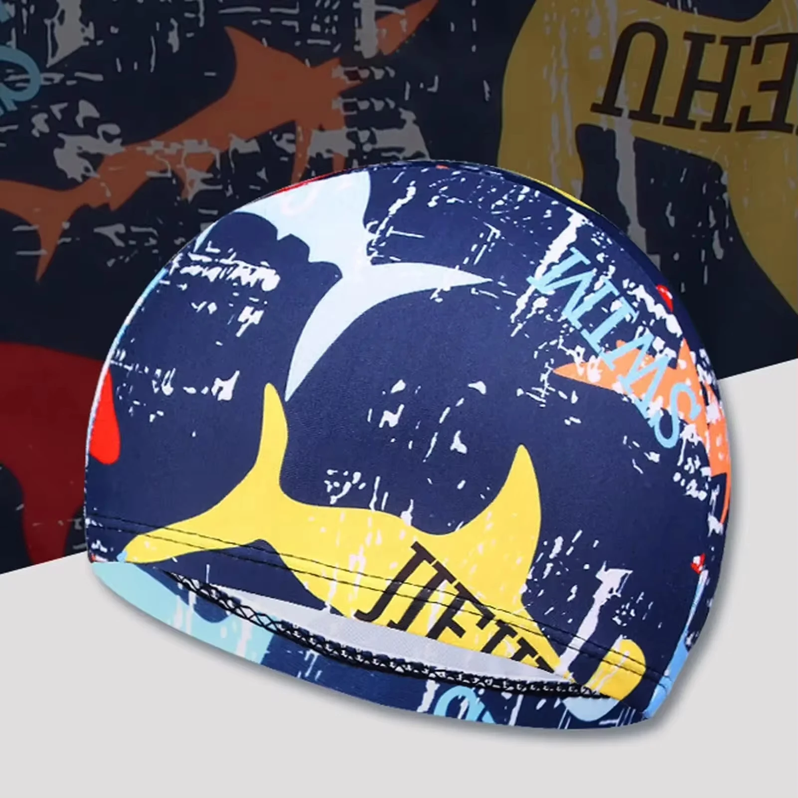 Gorro de natación impermeable con estampado de hojas con protección para los oídos y diseño antideslizante para adultos: perfecto para piscina, playa y diversión de verano