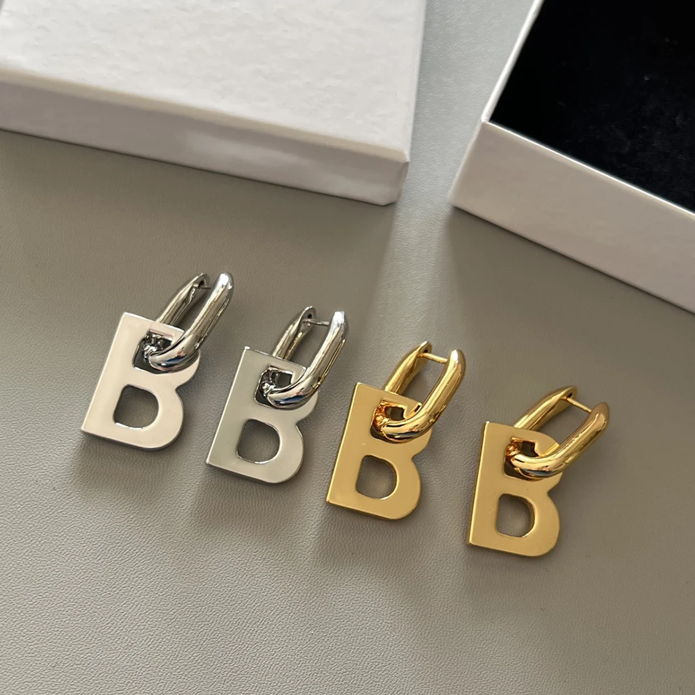 

silver earings. Classic original luxury B brand new product.Christmas gift for girlfriend.with LOGO