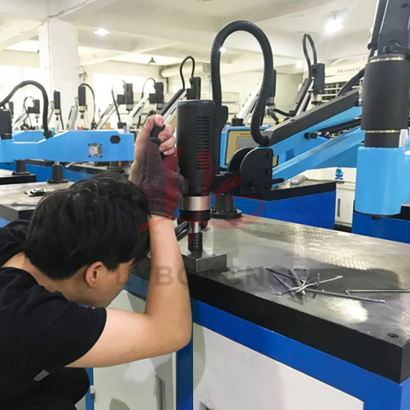 ماكينة رش الزيت الكهربائية لنفخ الهواء ماكينة لولبة معدنية عمودية/ عالمية M6-M24 M6-M36 ذراع مستدقة مع تشاك #2