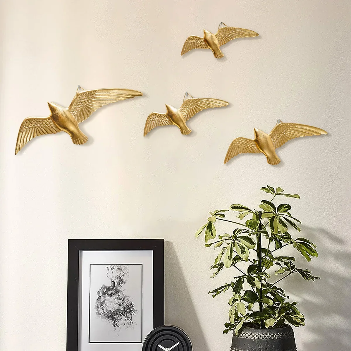 4pcs Golden Flying Bird Wall Decor Resin Threedimensional Bird Sculptures Minimalist Room Decoration Home Wall Art Ornament Gift