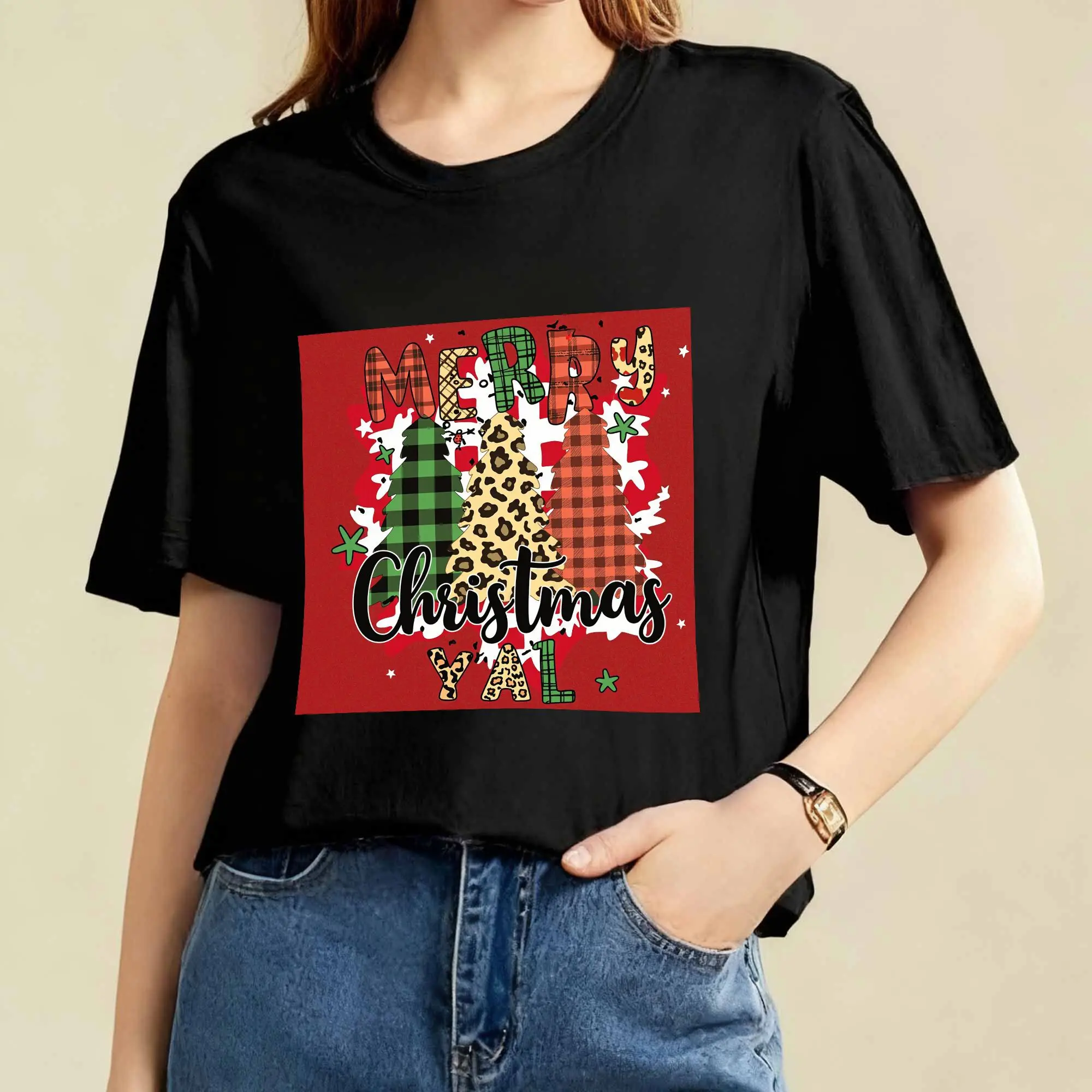 

Distressed Christmas Tree Graphic Tee - Vintage Holiday T-Shirt