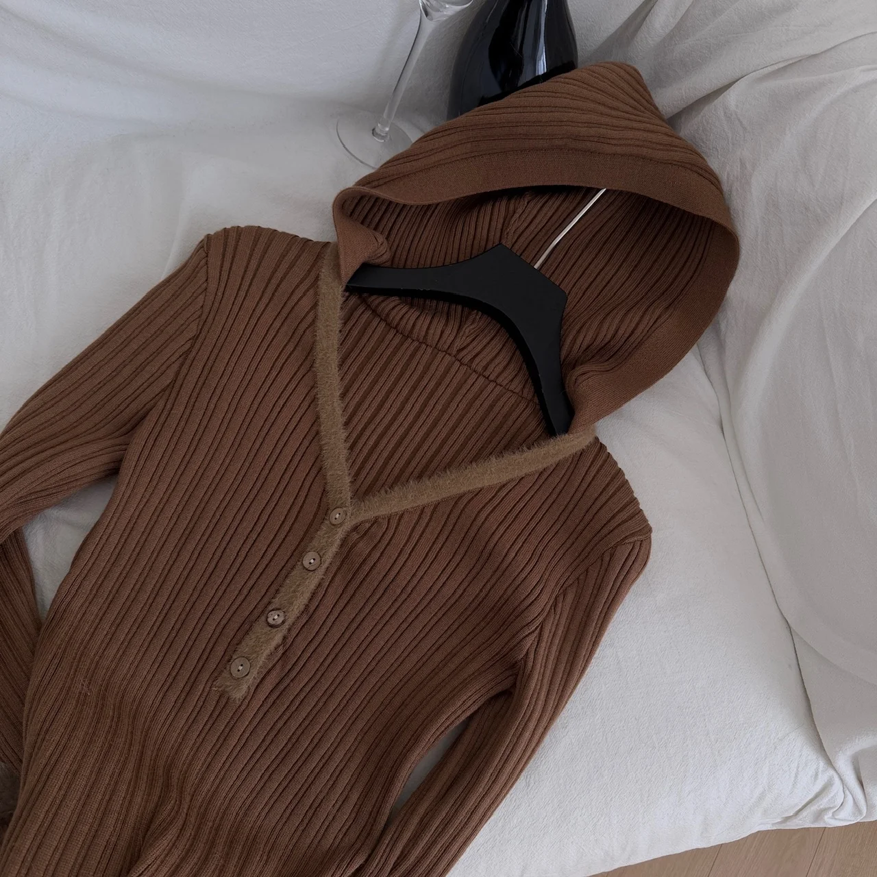 Outono inverno novo estilo de lã de malha com capuz vestido longo com decote em v retalhos cashmere camisola vestido fino ajuste base camada vestido c180