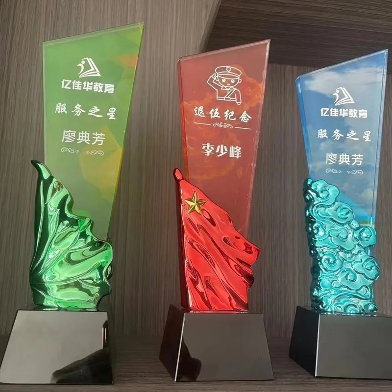 New patent resin gold-plated trophies are available in large quantities for wholesale, with good quality and favorable prices, a