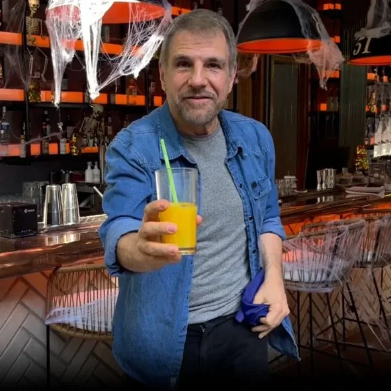 Super Drink  Stage Magic Tricks Gimmicks Illusions Magic Props Close Up Street Beginner Magician Magia Comedy Bar