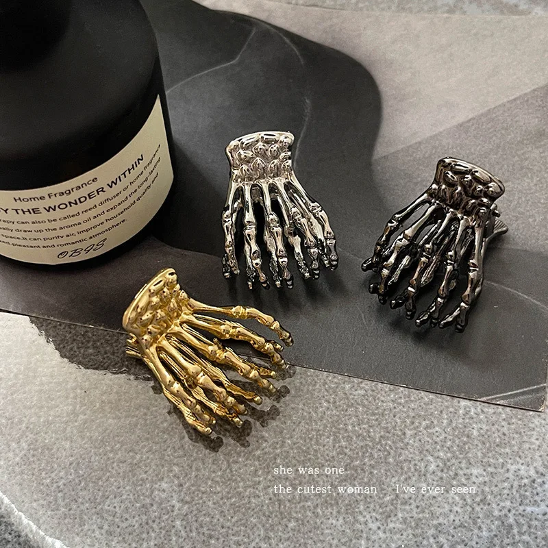Gothic Punk Skull Skeleton Hand Hair Claw Clips for Women Halloween Cosplay Metal Bone Clamp Clip Mini Hair Grip Hair Accessory view 4