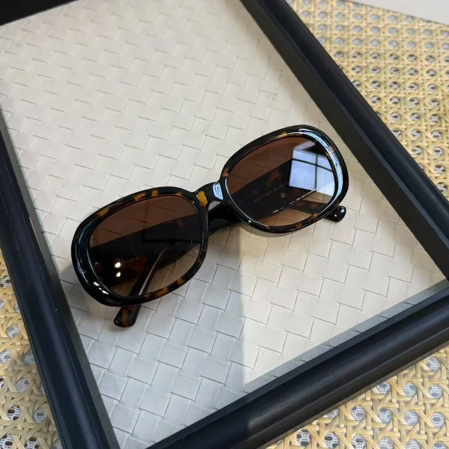 New Men's Advanced Ultra Light Coarse Frame Fashion Square Sunglasses Women Men Trendy Anti Mist Outdoor Driving Shades UV400
