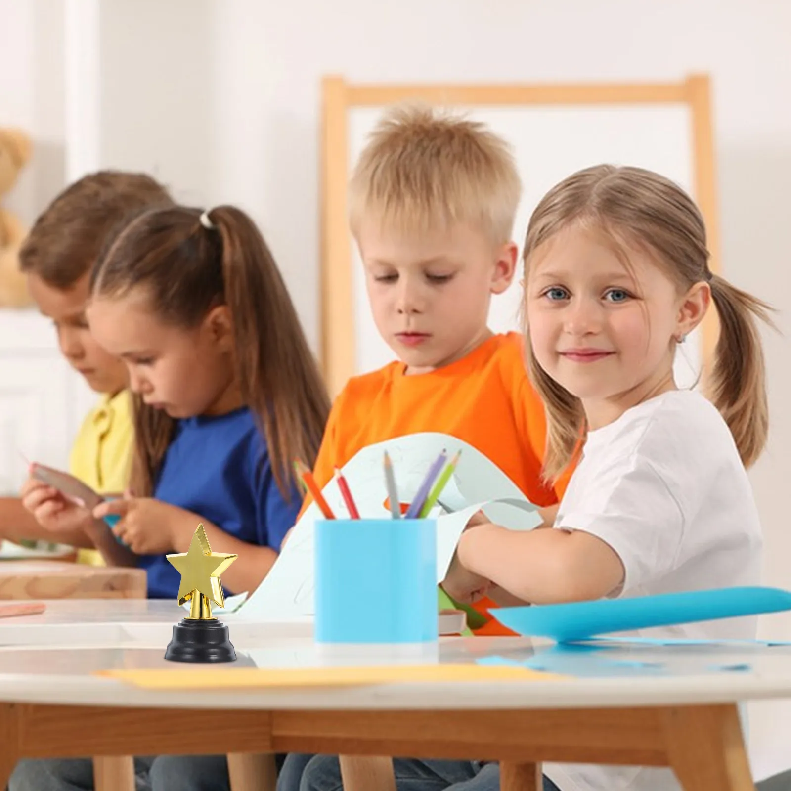 

Набор из 6 пластиковых наградных кубков в форме звезды для детского сада, школьников, праздничных соревнований, креативный реквизит для веселых торжеств