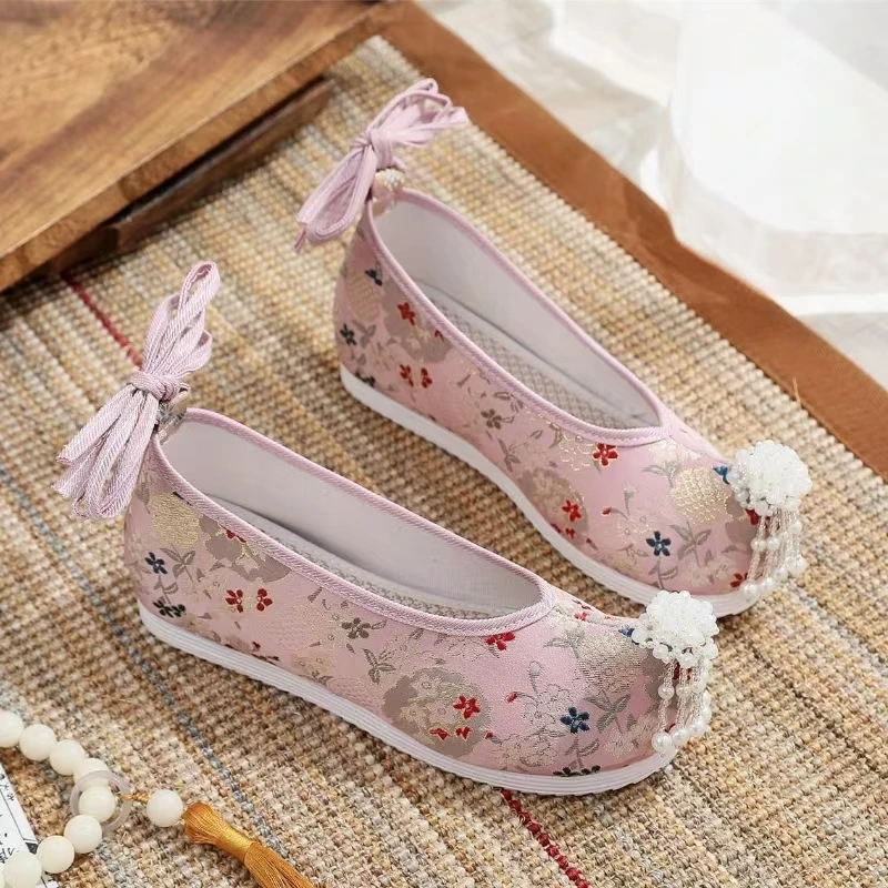 Woman New String Bead Tassel Hanfu Shoes Increased Internal Shallow Ankle Strap Cocked Shoes Toe Retro Horse-Faced Skirt Shoes