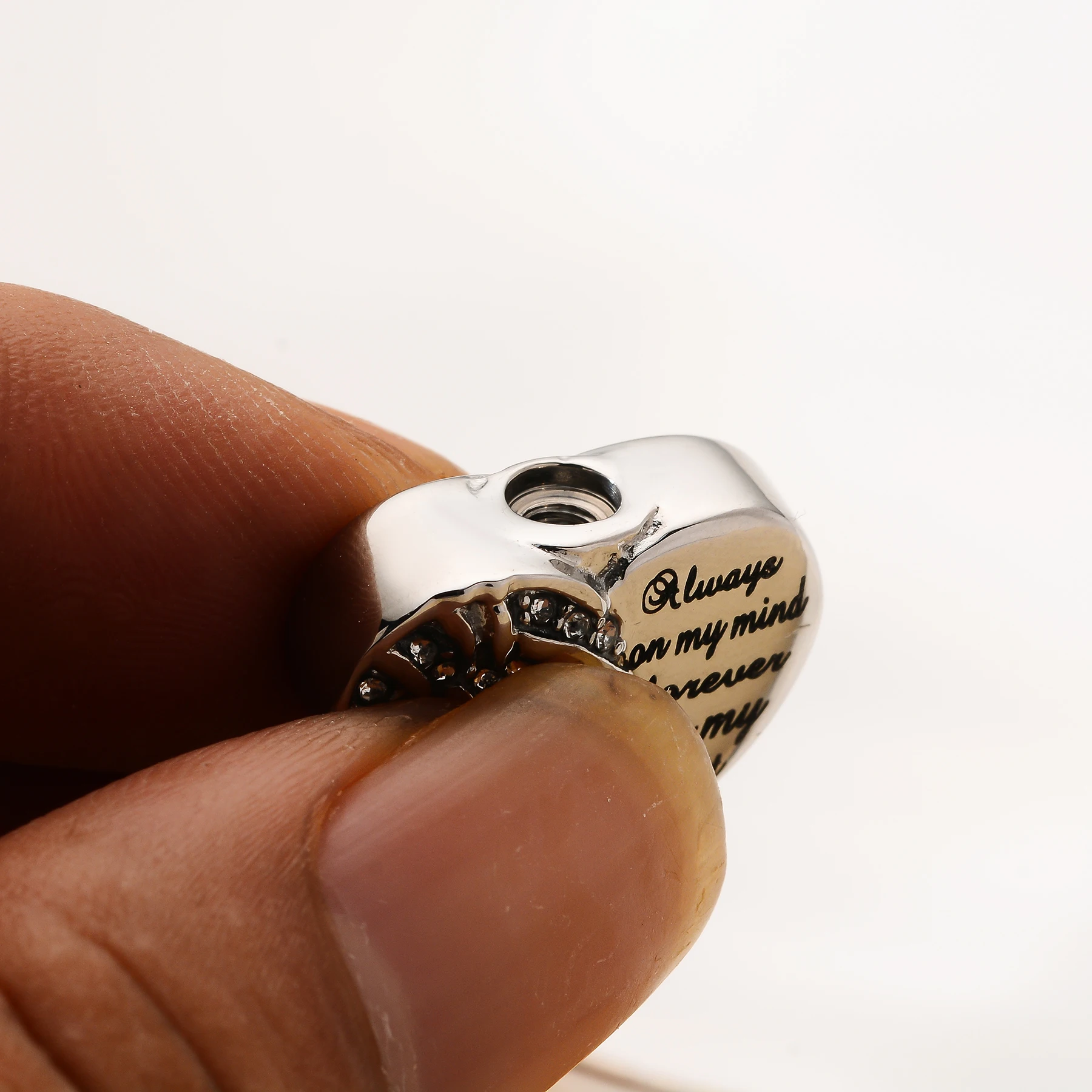 Retro „Immer in meinem Herzen“ Urnen-Anhänger Halskette aus Edelstahl, Gedenk-Andenken, Asche-Schmuck – Detail 11