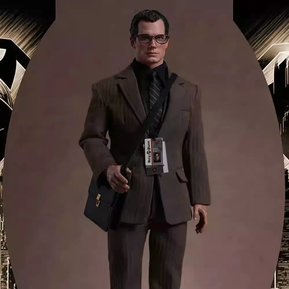 

2025 New Pre-sale of GHOST TOYS 1/6: Super Journalist Clark Gotham Bat Wayne, a hands-on figue-making gift