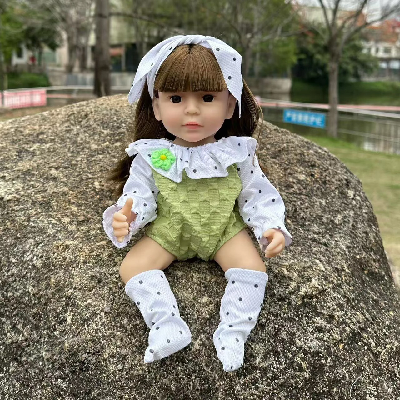 

12.5 inch Realistic Doll with Changeable Outfit and Movable Soft Body, DIY Toys Birthday Gift for Kids