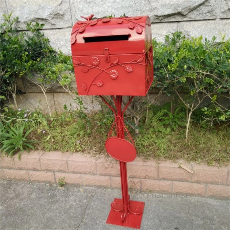 Rain-proof European Villa Mailboxes Letter Box Outdoor Mailbox Garden Wrought Iron Inbox Wedding Props Box Home Inbox Vertical Z