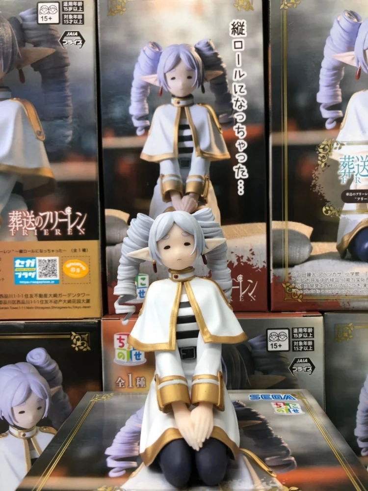[Em estoque] Brinquedo de anime Sega genuíno Frieren: Além do fim da jornada Frieren se transforma em cabelos cacheados, brinquedo de ornamento de modelo de estatueta fofa