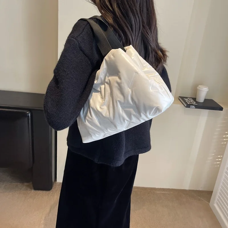 Women's Handbag One Shoulder Armpit Bag New Fashionable Shiny Cotton Coat Bread Cloud Personalized and Versatile