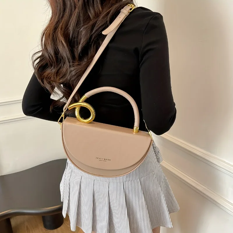 

Fashionable Mini Crossbody Bag, Adjustable Shoulder Strap, Versatile Casual Commuting Shoulder Bag, Korean Version Women's Bags