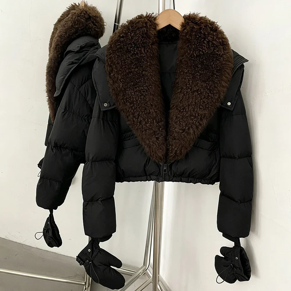 OFTBUY Neue Kapuzen-Winterjacke für Damen mit Echtem Lammfell, Entendaunen, Kurzer Echtfell-Puffermantel mit Abnehmbaren Handschuhen – Detail 9
