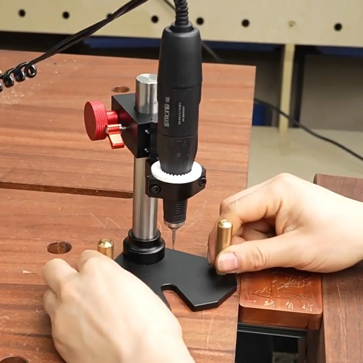 Engraver Drill Press Stand, Adjustable Electric Carving Tool Holder Woodworking Inlay Grooving & Leveling Auxiliary Base W/Scale