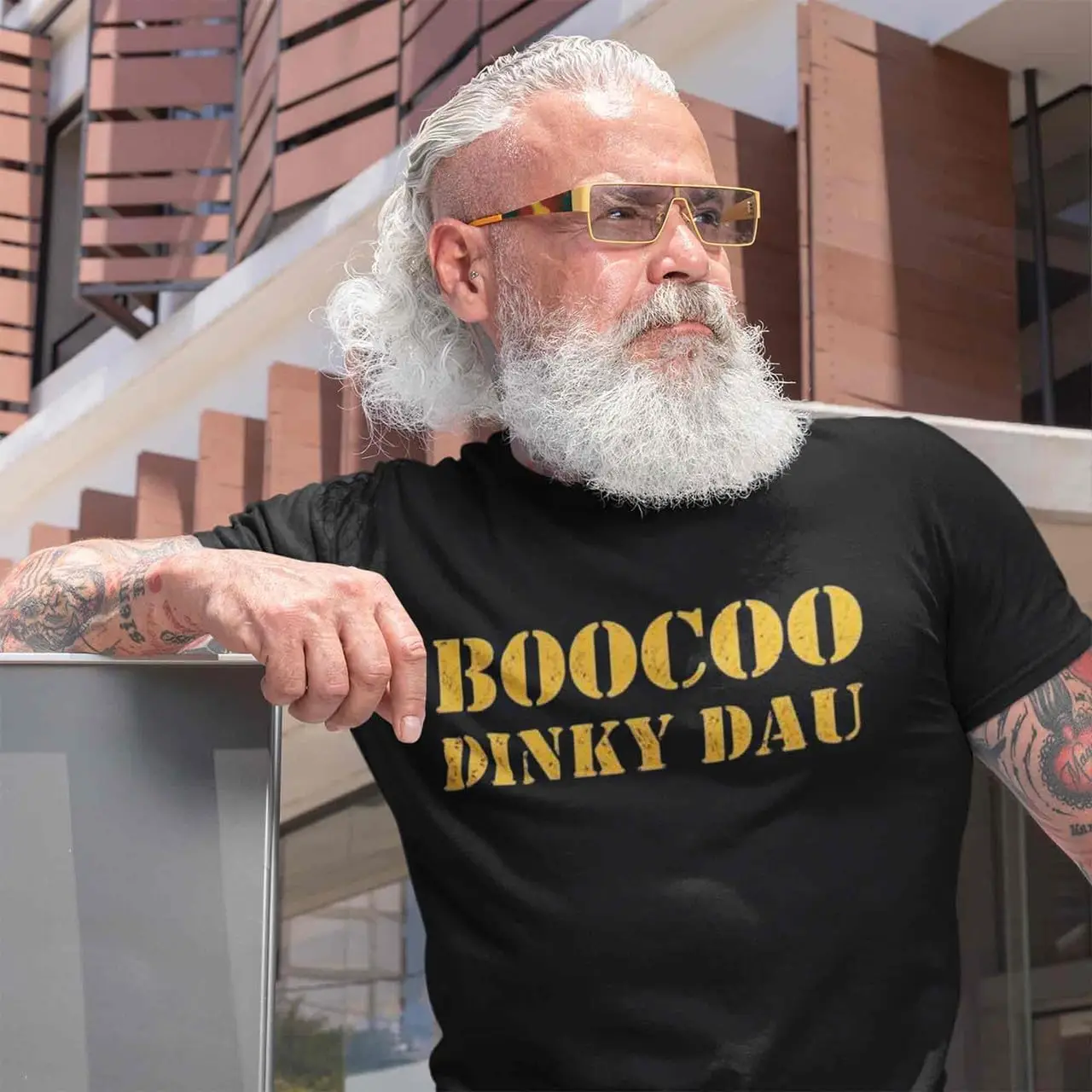 VetFriends.com Vietnam Boocoo Dinky Dau Men's T-Shirt Humor Short Sleeve Graphic Tee