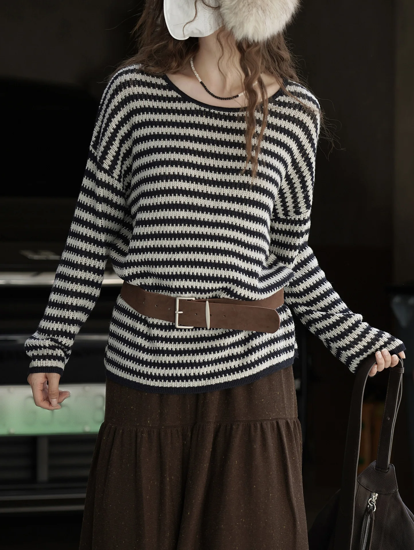 

Retro fashion gear shaped lamb cashmere striped T-shirt with belt and loose top for women