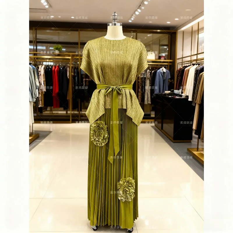 

Europe New Miyake Women's Luxury Top Half Skirt 2 Piece Set Pleated Stretch Large Size Women's Commuter Prom Dresses with Belt