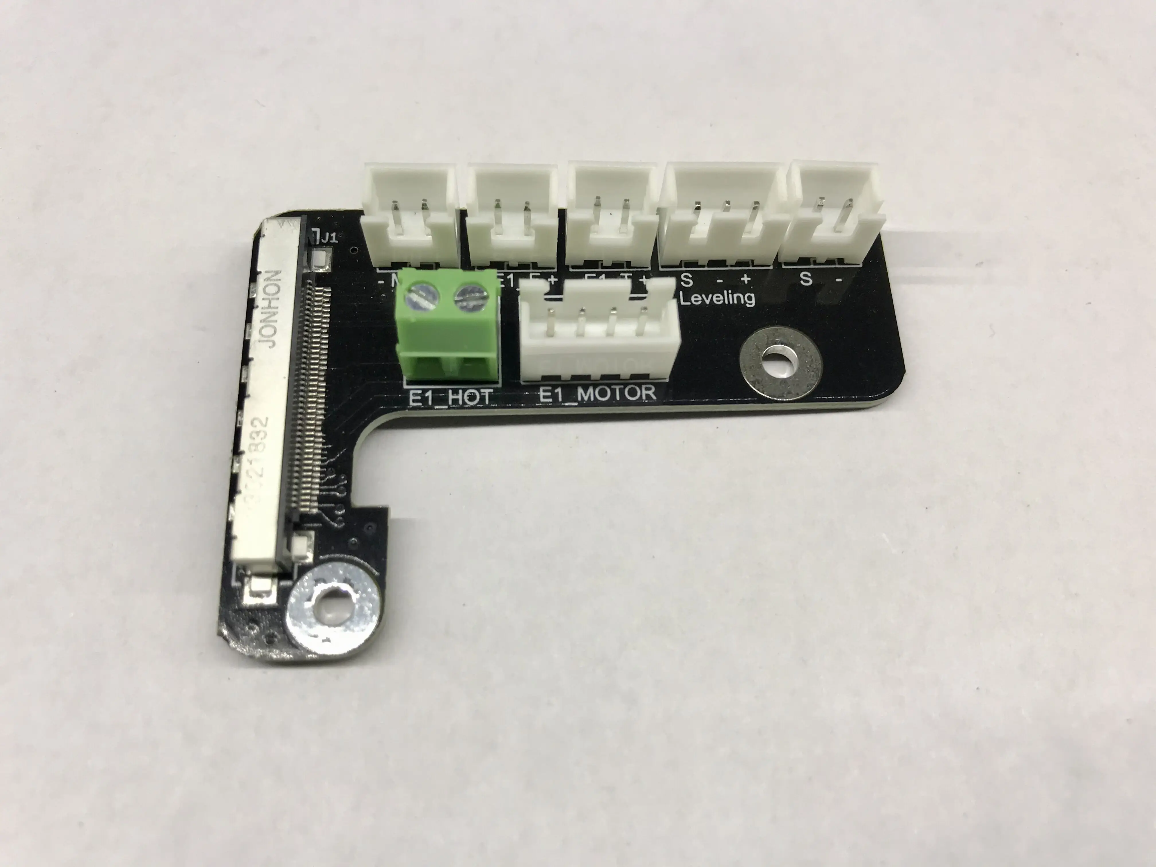 Eine Extruder-Adapterplatine für den 3D-Drucker QIDI TECH X-Plus/X-Max //Max2-Adapterplatine