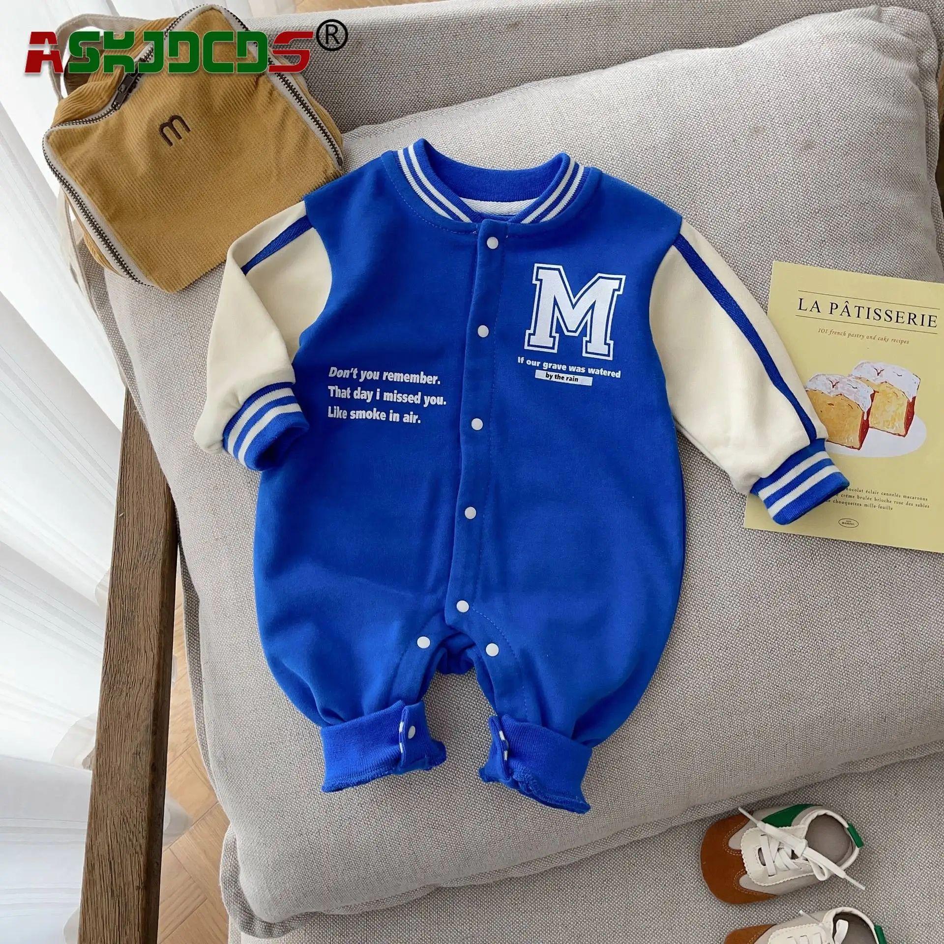 

2023 Autumn Collection Newborn Baby Boys Full Sleeve Jumpsuit with Letter Smile Face Print Single-breasted Design Infants 0-24M