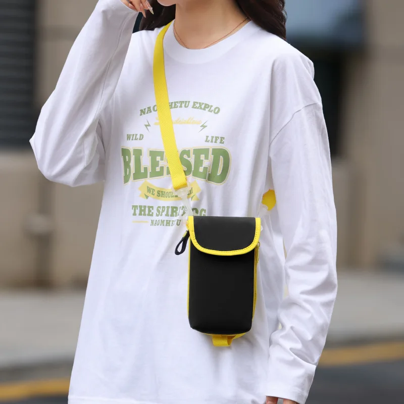 

2025 New Minimalist Water Bottle Bag Women Versatile Waterproof Portable Shoulder Crossbody Fashion Purse