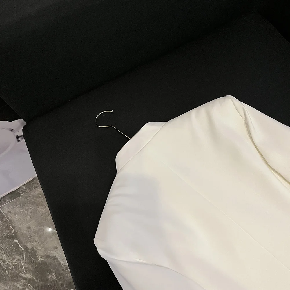 TWOTWINSTYLE سترات أنيقة مرصعة بالألماس للنساء بياقة على شكل V وأكمام طويلة للخريف سترة أنيقة للسيدات على الموضة KJA548324 #4