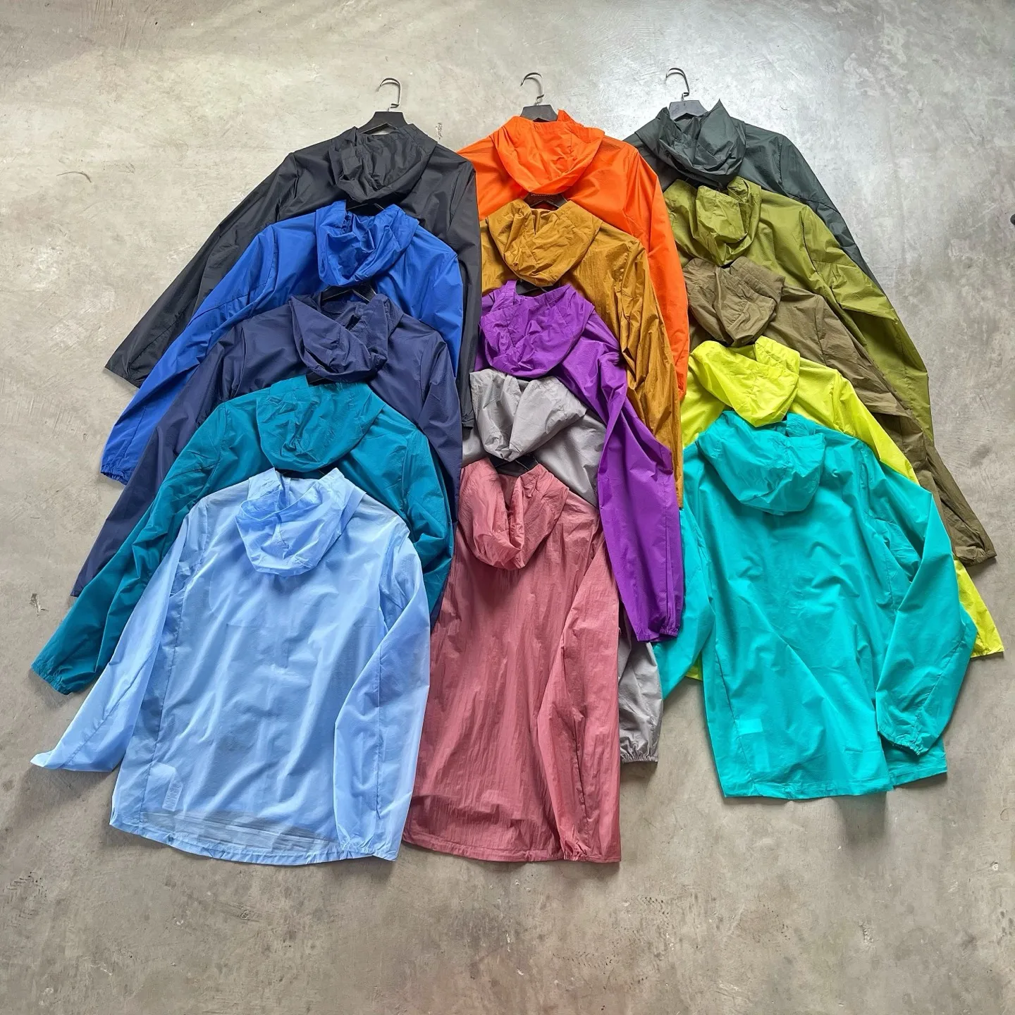 No Logo Mountain Outwear Climbing Trench Outdoor Hip Hop Waterproof Lightweight Hooded Sunscreen Clothing Jackets for Men Coats