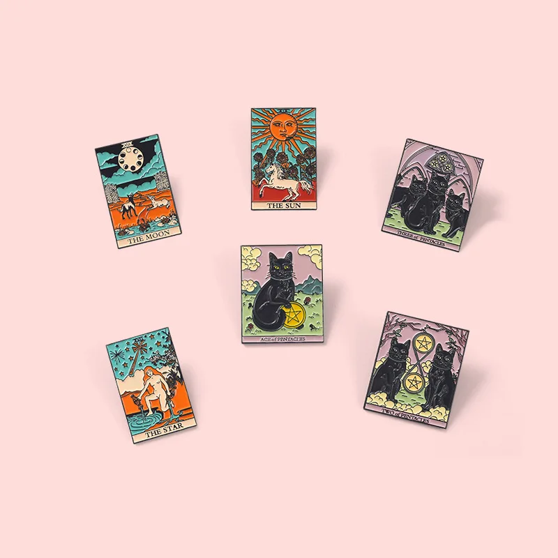 Gothic Tarot Enamel bros matahari lintas Bulan Pedang Raven hitam kucing kerangka Tarot logam lencana Punk pin Lapel Aksesori perhiasan