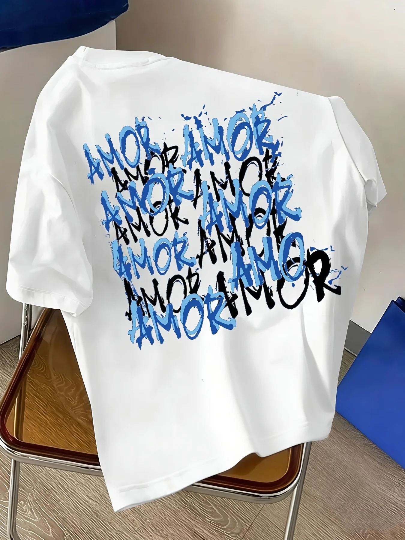 Street Fashion Urban - เสื้อยืดลายกราฟฟิตี้สีน้ำเงินดำ คำพูดแห่งความรัก สำหรับผู้ชายและผู้หญิง แฟชั่นลำลองสไตล์สตรีทในเมือง ฤดูร้อน แห้งเร็ว