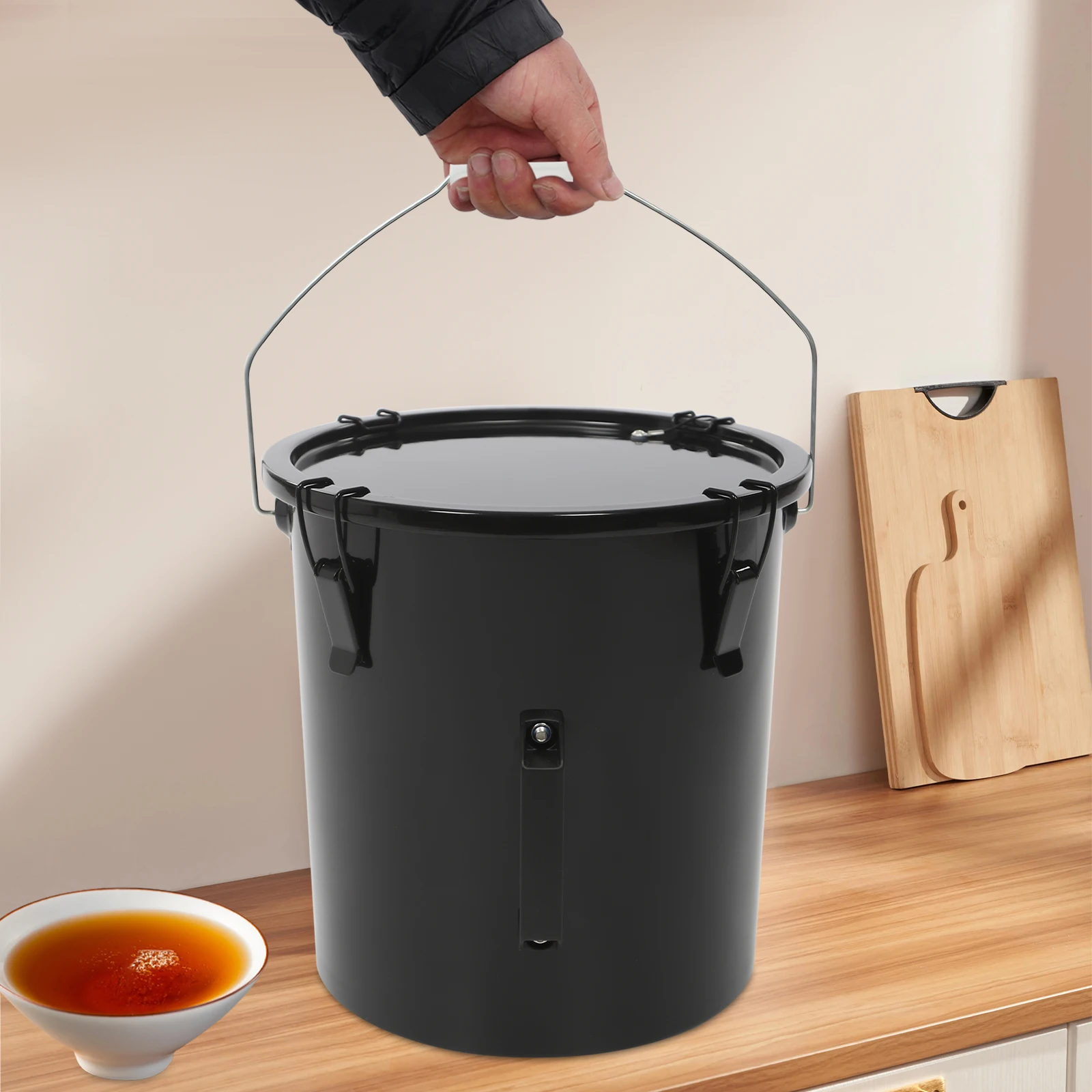 22.71L/6gal Oil Bucket with a Filter Bag, Fryer Oil Bucket with Lid, Grease Disposal Bucket for Restaurants/kitchens/Food Trucks