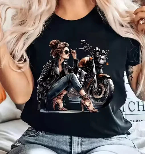 Koszulka damska z grafiką motocykla retro, elegancki krój, różowa z nadrukiem motocykla, eleganckie stroje