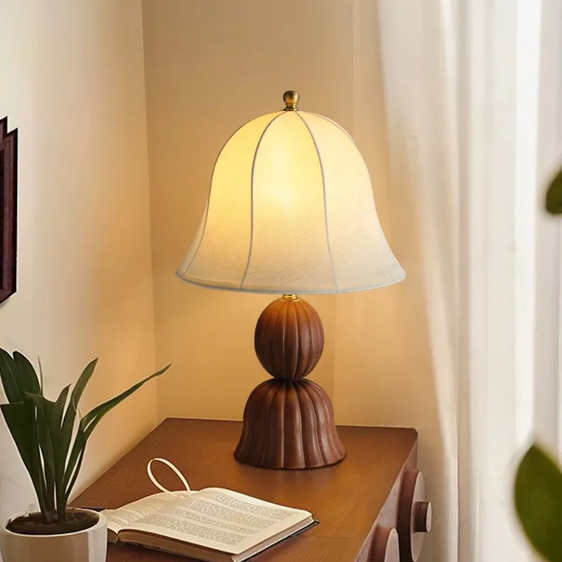 

Vintage Mid-Century Pumpkin Ribbed Table Lamps Beige Fabric Lampshade Bedside Lights Bedroom Living Room Tea Hall Clothing Store