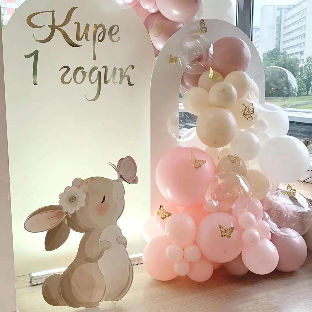 Décors de fête d\'anniversaire de découpes de lapin de papillon, toile de fond de nom personnalisé pour le fond de fête d\'anniversaire de mariage,