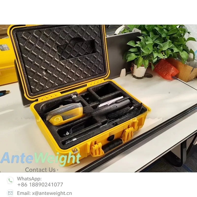 GNSS RTK Receiver with 7W Built-in Radio, 1408 Channels, High Precision Land Survey Equipment